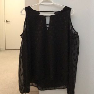 Abbeline blouse with shoulder cutouts